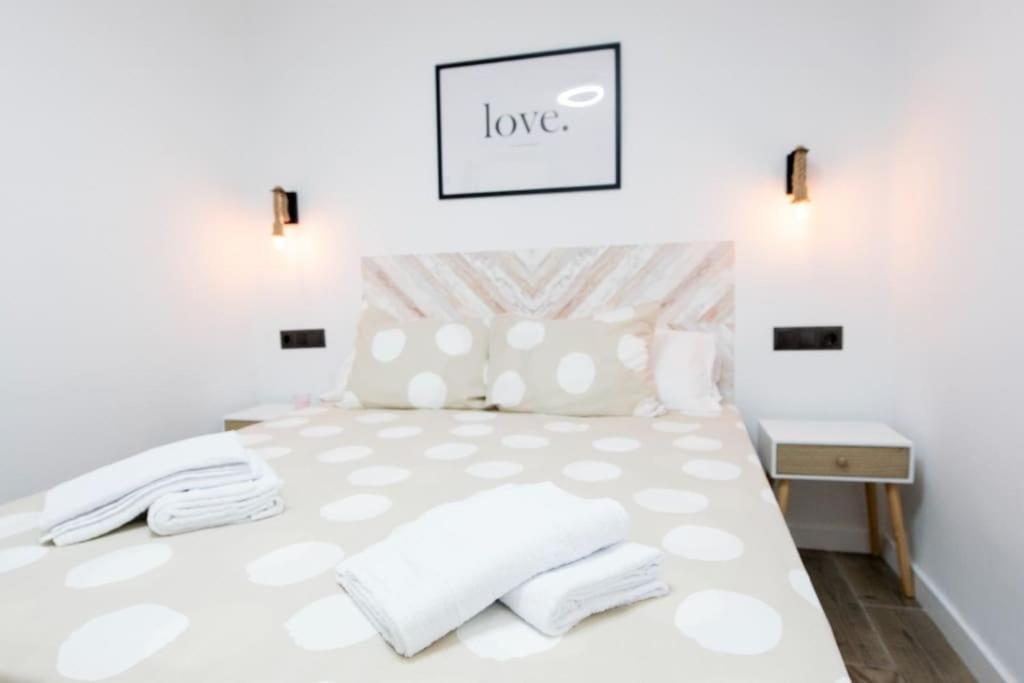 Vacaciones En Malaga Playa Misericordia, Cerca Aeropuerto מראה חיצוני תמונה